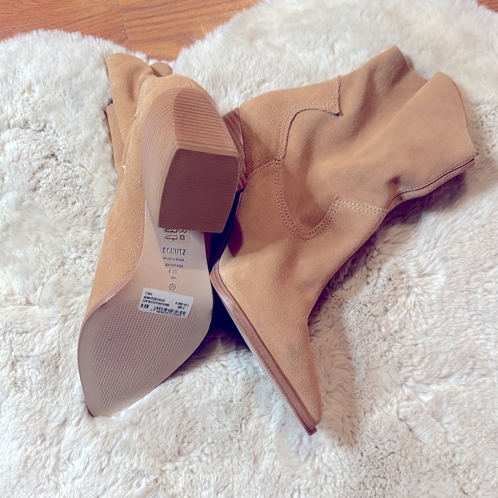 Schutz Woman Tessie Pointed Toe Bootie NWOT - Picture 5 of 9